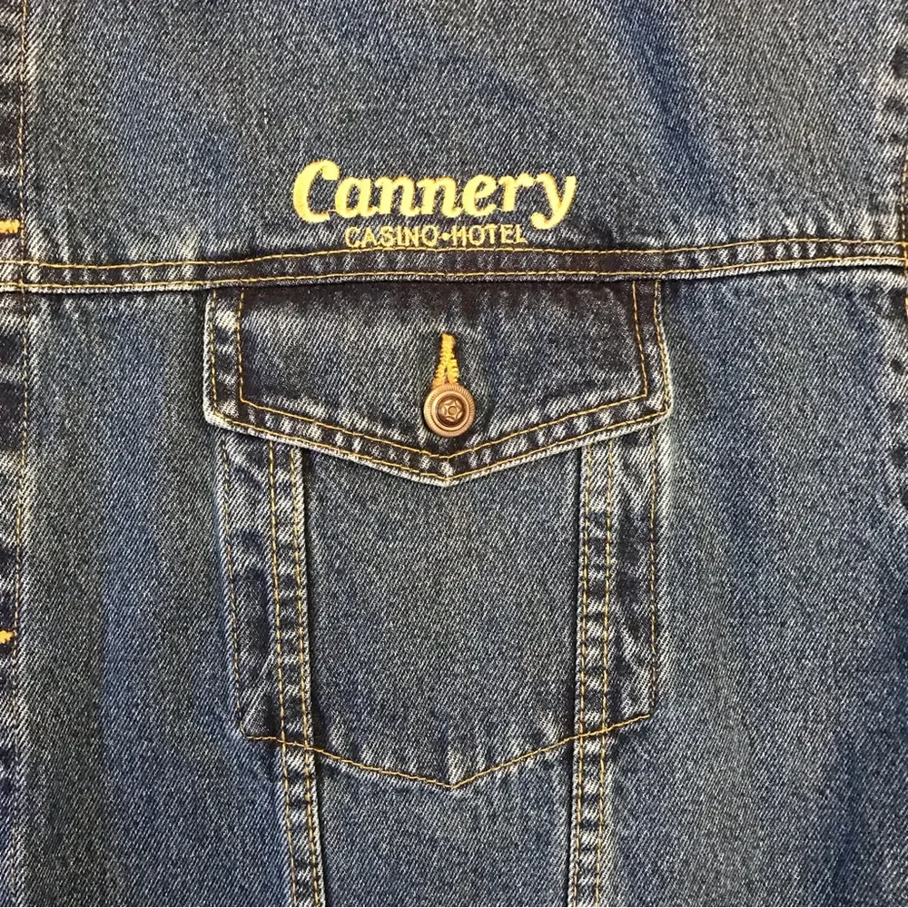 Denim Trucker Jacket 2XL Cannery Casino Hotel Las Vegas Blue Cotton Outerwear